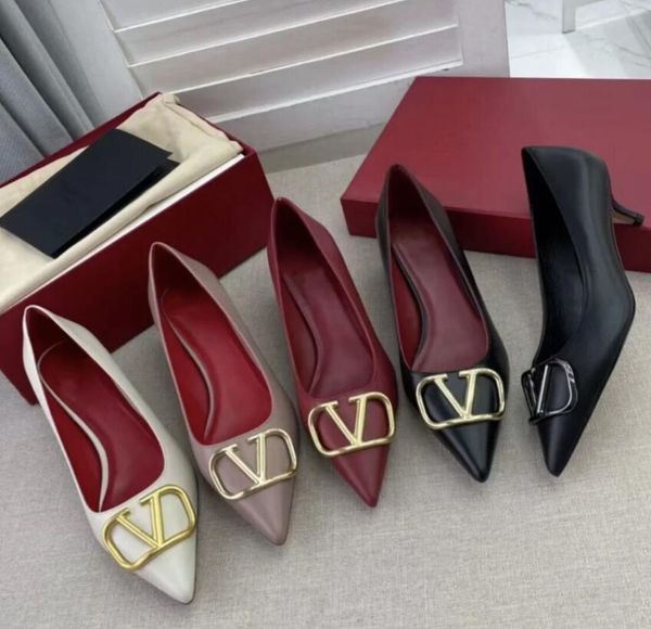 designer high heel shoes women brand pumps pointed toe thin heels 6cm 8cm 10cm black matte genuine leather women's redding shoes with d
designer high heel shoes women brand pumps pointed toe thin heels 6cm 8cm 10cm black matte genuine leather women's redding shoes with d