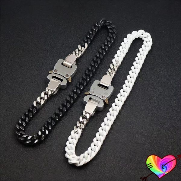 necklaces rollercoaster buckle 1017 alyx 9sm necklace men women 1 1 ceramic baking finish alyx necklace 2022 mixed color chain, Silver
necklaces rollercoaster buckle 1017 alyx 9sm necklace men women 1 1 ceramic baking finish alyx necklace 2022 mixed color chain, Silver