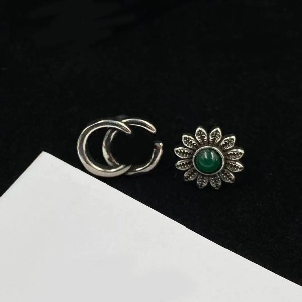 new stud earrings fashion classic women luxury brand designer vintage emerald sun flower net red earrings wedding party jewelry with box and, Golden;silver
new stud earrings fashion classic women luxury brand designer vintage emerald sun flower net red earrings wedding party jewelry with box and, Golden;silver
