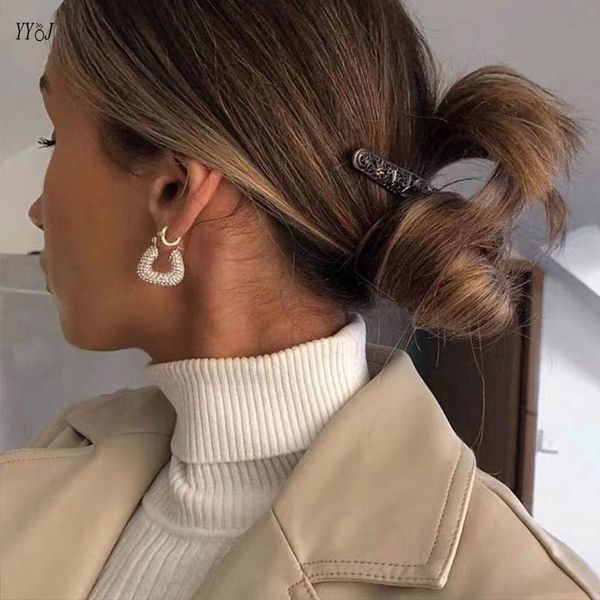 huggie cz stone micro pave trapezoid hoop earrings for women bold thick chunky geometric hoop earring dainty elegant jewelry 2022 new, Golden;silver
huggie cz stone micro pave trapezoid hoop earrings for women bold thick chunky geometric hoop earring dainty elegant jewelry 2022 new, Golden;silver