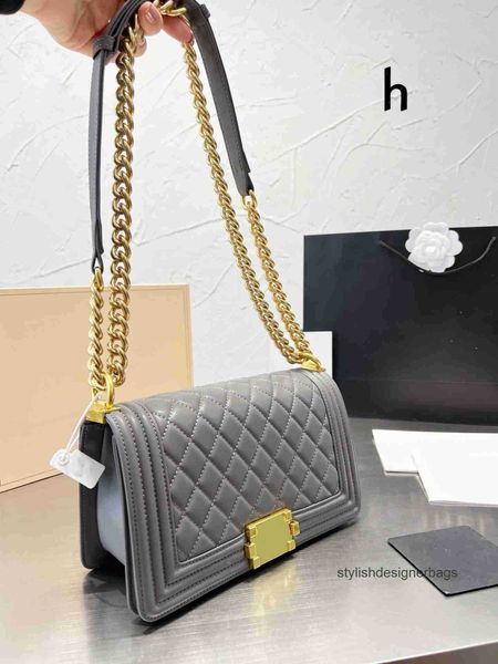 totes luxury tote brand shoulder bag crossbody handbag genuine leather designer messenger bags 5a quality lambskin 25cm gold chain quilted d
totes luxury tote brand shoulder bag crossbody handbag genuine leather designer messenger bags 5a quality lambskin 25cm gold chain quilted d