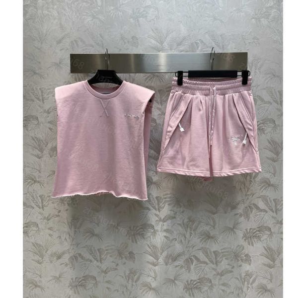 23ss women pants sets casual suit womens designer clothing three-dimensional logo print sleeveless short vest high waist drawstring shorts s, White
23ss women pants sets casual suit womens designer clothing three-dimensional logo print sleeveless short vest high waist drawstring shorts s, White