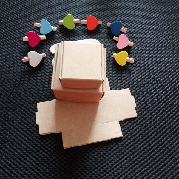 boxes 100pcs brown kraft paper box gift packing box gift boxes for jewelry/wedding/necklace jewelry packaging display storage boxes, Black;white
boxes 100pcs brown kraft paper box gift packing box gift boxes for jewelry/wedding/necklace jewelry packaging display storage boxes, Black;white