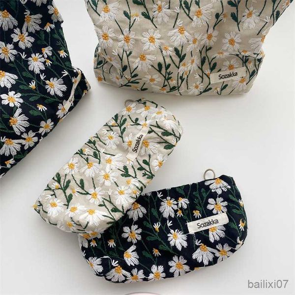 cosmetic bags cases korean cosmetic bag for women fashion female zipper floral embroidery travel toiletry wash bags girl beauty pencil makeu
cosmetic bags cases korean cosmetic bag for women fashion female zipper floral embroidery travel toiletry wash bags girl beauty pencil makeu