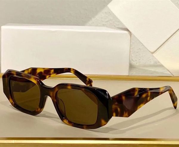 sunglasses fashion designer sunglasses goggle beach sun glasses for man woman eyeglasses colors female trendy optional high quality, White;black
sunglasses fashion designer sunglasses goggle beach sun glasses for man woman eyeglasses colors female trendy optional high quality, White;black