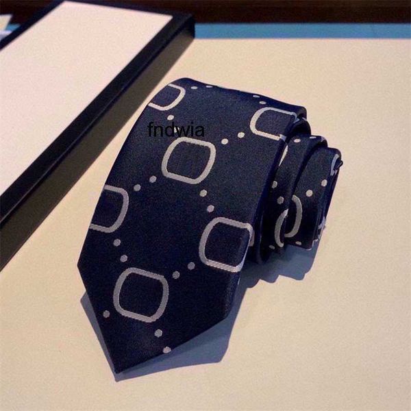 designers mens tie silk luxury striped ties handmade neck tie bow for man letters g neckwear 2color ties, Blue;purple
designers mens tie silk luxury striped ties handmade neck tie bow for man letters g neckwear 2color ties, Blue;purple