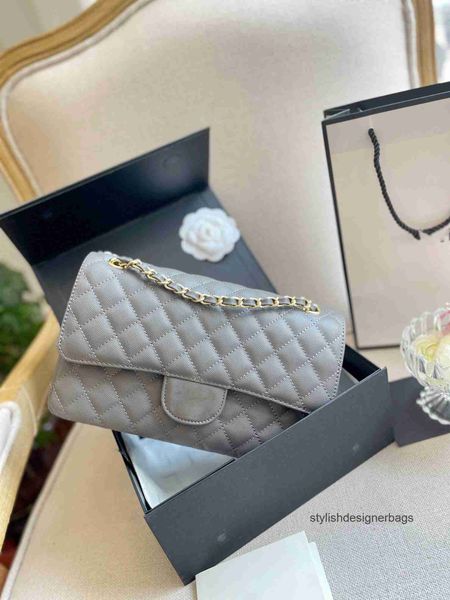totes designer luxury tote purse brand handbag messager bags genuine leather caviare cluth crossbody original 5a quality quilted double 25cm
totes designer luxury tote purse brand handbag messager bags genuine leather caviare cluth crossbody original 5a quality quilted double 25cm