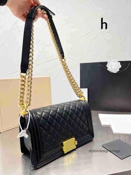 totes luxury tote brand shoulder bag crossbody handbag genuine leather designer messenger bags 5a quality lambskin 25cm gold chain quilted d
totes luxury tote brand shoulder bag crossbody handbag genuine leather designer messenger bags 5a quality lambskin 25cm gold chain quilted d