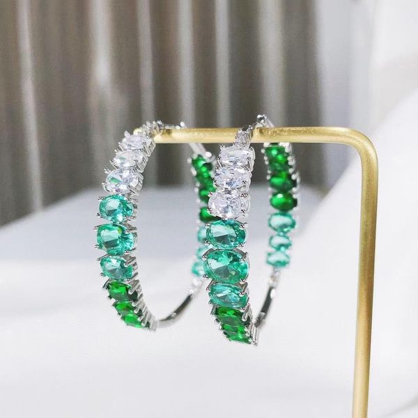 huggie janeklly trendy geometric water drop earrings for women accessories full cubic zirconia earrings jewelry pendientes mujer moda, Golden;silver
huggie janeklly trendy geometric water drop earrings for women accessories full cubic zirconia earrings jewelry pendientes mujer moda, Golden;silver