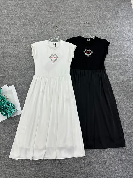 2023 designer dress long robe slim waist a-line dress casual simple round neck short sleeve t-shirt long dress women, Black;gray
2023 designer dress long robe slim waist a-line dress casual simple round neck short sleeve t-shirt long dress women, Black;gray