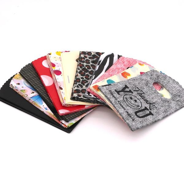 boxes 500pcs/lot multi designs small plastic bags 9x15cm boutique gift bag with handles nice charms earrings jewelry packaging bags, Black;white
boxes 500pcs/lot multi designs small plastic bags 9x15cm boutique gift bag with handles nice charms earrings jewelry packaging bags, Black;white