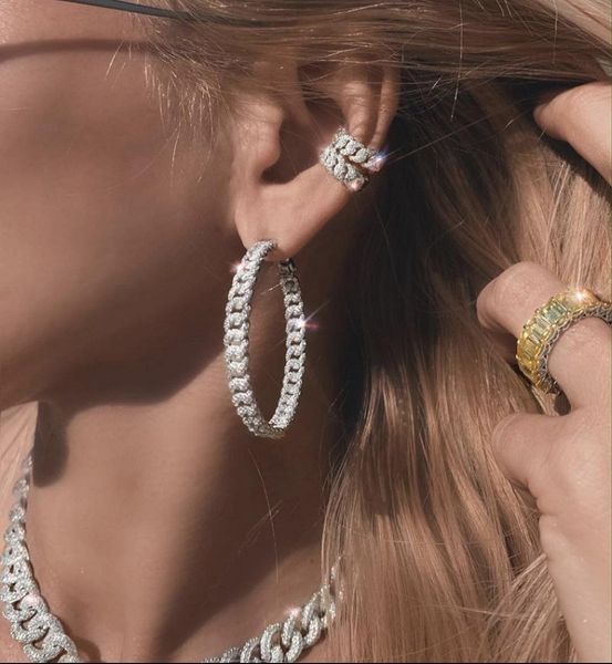 huggie hibride 2021 statement chic hoop earrings dubai gold women bridal wedding jewelry aperture earring pulseras mujer moda e764, Golden;silver
huggie hibride 2021 statement chic hoop earrings dubai gold women bridal wedding jewelry aperture earring pulseras mujer moda e764, Golden;silver