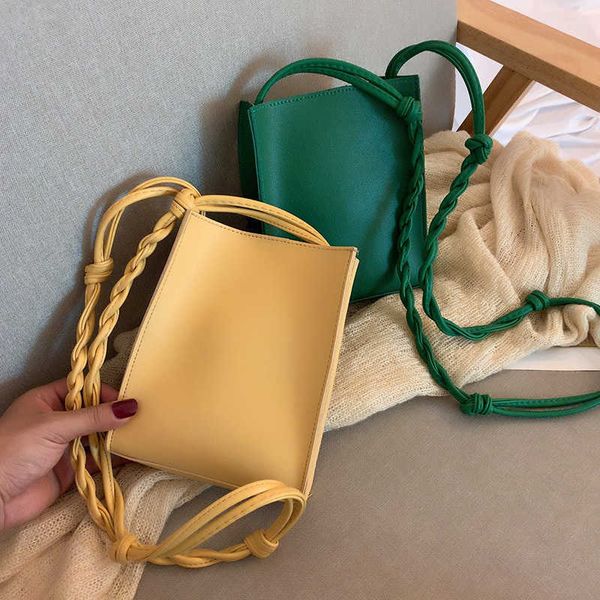 shoulder bags leather crossbody for women 2023 new weave strap bag mini phone purse casual satche 230426
shoulder bags leather crossbody for women 2023 new weave strap bag mini phone purse casual satche 230426