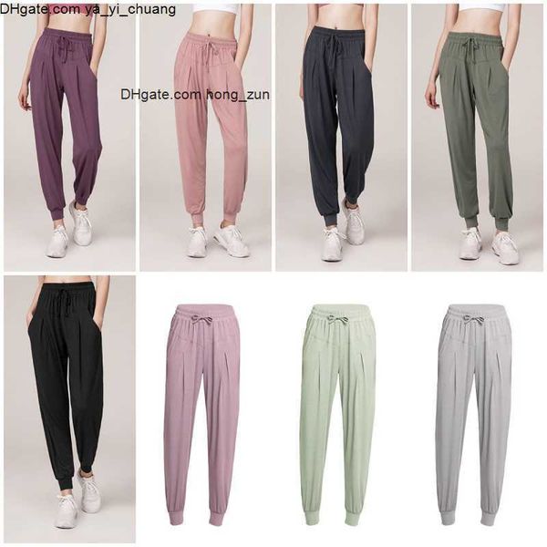 l-c7900 women yoga girls long pants running ladies casual loose yoga outfits sportswear exercise fitness wear, White;black
l-c7900 women yoga girls long pants running ladies casual loose yoga outfits sportswear exercise fitness wear, White;black