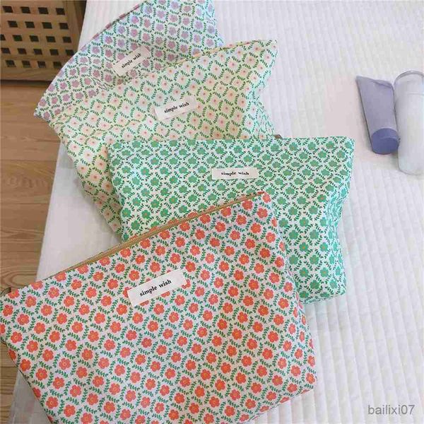 cosmetic bags cases fashion simple large capacity cosmetic bag travel makeup bag wash bag toiletry organizer makeup pouch floral women clutc
cosmetic bags cases fashion simple large capacity cosmetic bag travel makeup bag wash bag toiletry organizer makeup pouch floral women clutc