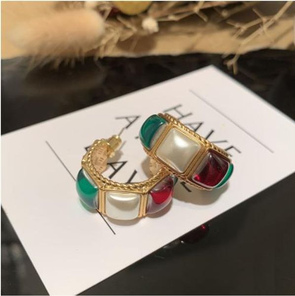huggie colorful hoop earrings sweet lady matte gold electroplating s925 silver needle letter circle earrings, Golden;silver
huggie colorful hoop earrings sweet lady matte gold electroplating s925 silver needle letter circle earrings, Golden;silver