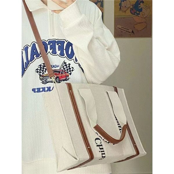 ice packsisothermic bags fashionable shoulder bag large capacity handbag trend posters bag luxury ladies totbags shoulder 230519
ice packsisothermic bags fashionable shoulder bag large capacity handbag trend posters bag luxury ladies totbags shoulder 230519