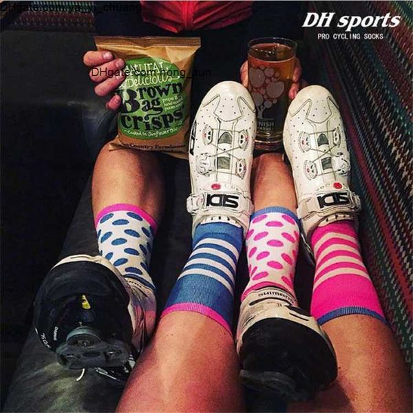 quality professional high mix color cycling sport socks protect feet breathable sport football basketball socks bicycles socks, Black
quality professional high mix color cycling sport socks protect feet breathable sport football basketball socks bicycles socks, Black