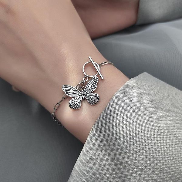 bangle trustdavis authentic 925 sterling silver fashion insect butterfly chain bracelet for women wedding party s925 jewelry da1336, Black
bangle trustdavis authentic 925 sterling silver fashion insect butterfly chain bracelet for women wedding party s925 jewelry da1336, Black