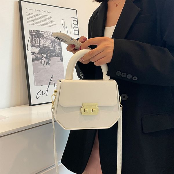 luxurys designers bags 2023 high grade quality women handbags shoulder purse checker tote grid flower mother package bag l24
luxurys designers bags 2023 high grade quality women handbags shoulder purse checker tote grid flower mother package bag l24