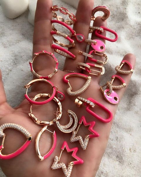 huggie bamboo hoop women earring gold color colorful enamel cubic zirconia cz geometric fashion jewelry, Golden;silver
huggie bamboo hoop women earring gold color colorful enamel cubic zirconia cz geometric fashion jewelry, Golden;silver