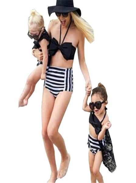 bikini 2018 mother and daughter swimming wear girls striped bowknot bikinis set family matching clothes swimwear swimsuit7226625, Blue
bikini 2018 mother and daughter swimming wear girls striped bowknot bikinis set family matching clothes swimwear swimsuit7226625, Blue