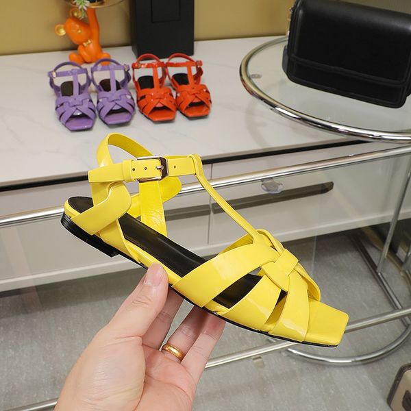 casual shoes luxury designer women sandals smooth leather mule knitted summer fashion outwear buckle flat size 35-42, Black
casual shoes luxury designer women sandals smooth leather mule knitted summer fashion outwear buckle flat size 35-42, Black