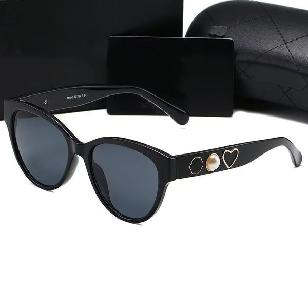 trend designer sunglasses uv protection sunglasses men's and women's identical beach sunglasses goggles, White;black
trend designer sunglasses uv protection sunglasses men's and women's identical beach sunglasses goggles, White;black