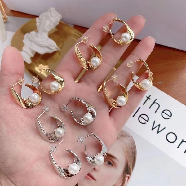 huggie 5 pairs fashion luxury gold silver plated half hoop with pearl pendant earring jewelry for girls women in daily life, Golden;silver
huggie 5 pairs fashion luxury gold silver plated half hoop with pearl pendant earring jewelry for girls women in daily life, Golden;silver