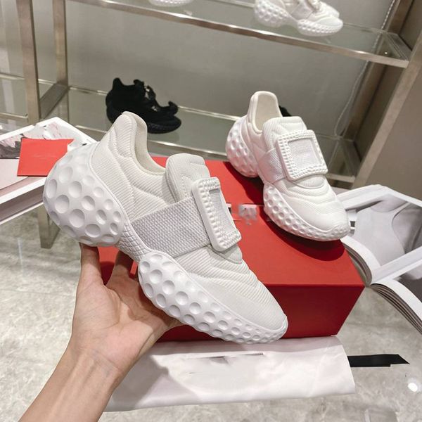 designer sneakers running shoes fashion luxury roger sneaker women sports shoe new vivier dfdfd
designer sneakers running shoes fashion luxury roger sneaker women sports shoe new vivier dfdfd