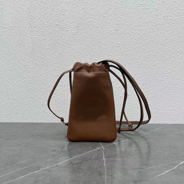 2023 shoulder bags tote luxury shopping bags tabby pillow totes evening bag canvas leather handbags
2023 shoulder bags tote luxury shopping bags tabby pillow totes evening bag canvas leather handbags