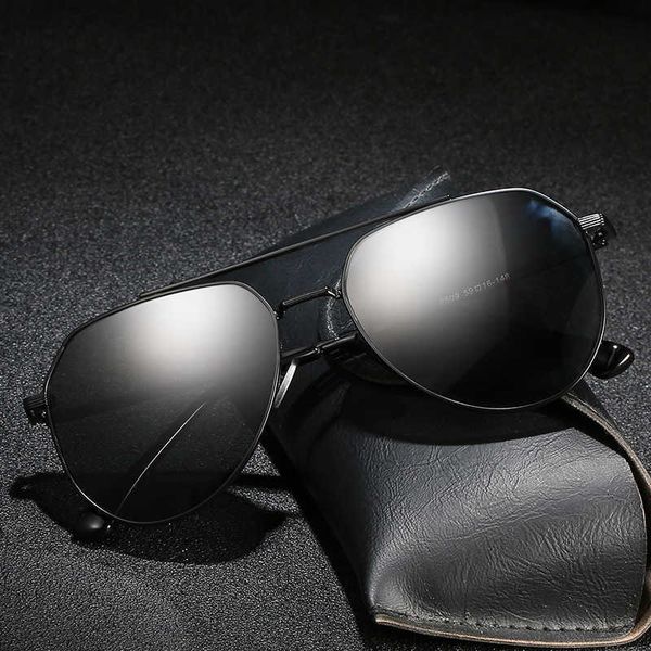 2021 new men's and women's sunglasses fashionable drivers polarized sunglasses trendy square style large frame, White;black
2021 new men's and women's sunglasses fashionable drivers polarized sunglasses trendy square style large frame, White;black