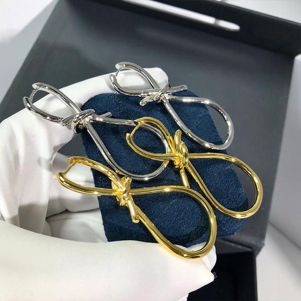 huggie new fashion brand ladies round ring earring luxury yellow knot thick chain beautiful holiday jewelry banquet party earring gift, Golden;silver
huggie new fashion brand ladies round ring earring luxury yellow knot thick chain beautiful holiday jewelry banquet party earring gift, Golden;silver