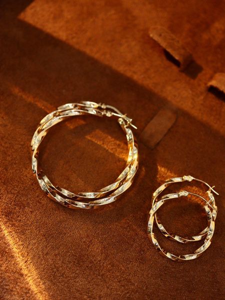 huggie 18k solid yellow real gold jewelry(au750) women new twist ear ring fashion item material super texture bright surface craft, Golden;silver
huggie 18k solid yellow real gold jewelry(au750) women new twist ear ring fashion item material super texture bright surface craft, Golden;silver
