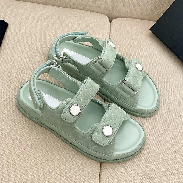 2023 new button womens sandals luxury designer summer leather sandals outdoor flat bottom open toe roman stripe beach shoes sizes 35-41+box, Black
2023 new button womens sandals luxury designer summer leather sandals outdoor flat bottom open toe roman stripe beach shoes sizes 35-41+box, Black