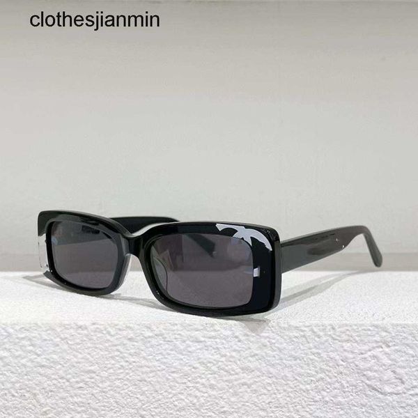 2023 fashion sunglasses factory 85% retail xiaoxiangjia's new online celebrity the same personalized fashion sunglass women's vers, White;black
2023 fashion sunglasses factory 85% retail xiaoxiangjia's new online celebrity the same personalized fashion sunglass women's vers, White;black