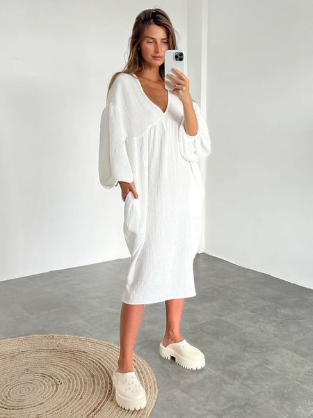 pyjamas hiloc midcalf cotton nightgown woman dresses lantern sleeve night dres nightwear solid color vneck nightdress winter 230520, Black;white
pyjamas hiloc midcalf cotton nightgown woman dresses lantern sleeve night dres nightwear solid color vneck nightdress winter 230520, Black;white