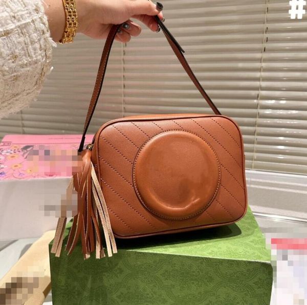luxurys designers tassel handbags bag women leather soho disco shoulder bag fringed messenger purse designer crossbody bags wallet evening b
luxurys designers tassel handbags bag women leather soho disco shoulder bag fringed messenger purse designer crossbody bags wallet evening b