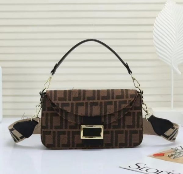 baguette shoulder bags designers handbags purses embroidery letter crossbody bag quality women underwarm bag
baguette shoulder bags designers handbags purses embroidery letter crossbody bag quality women underwarm bag