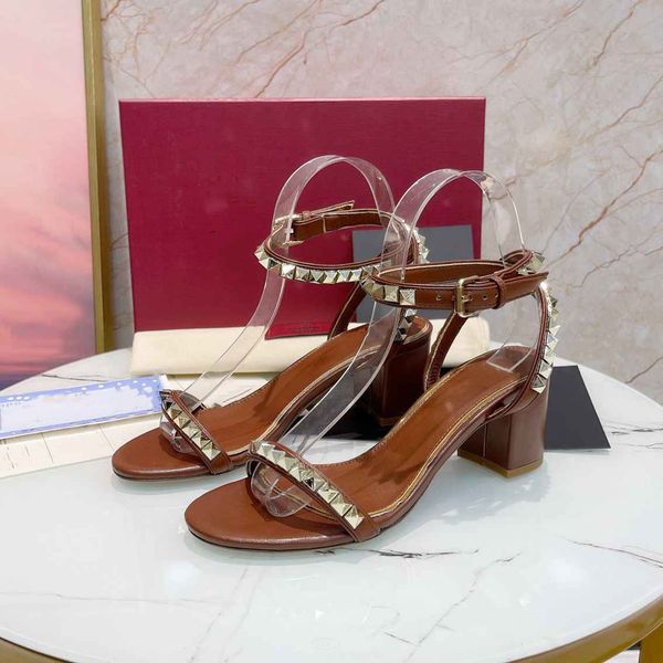 fashion sandals valentinoity summer women slippersslide leather leisure sandals luxury designers sandals h062, Black
fashion sandals valentinoity summer women slippersslide leather leisure sandals luxury designers sandals h062, Black