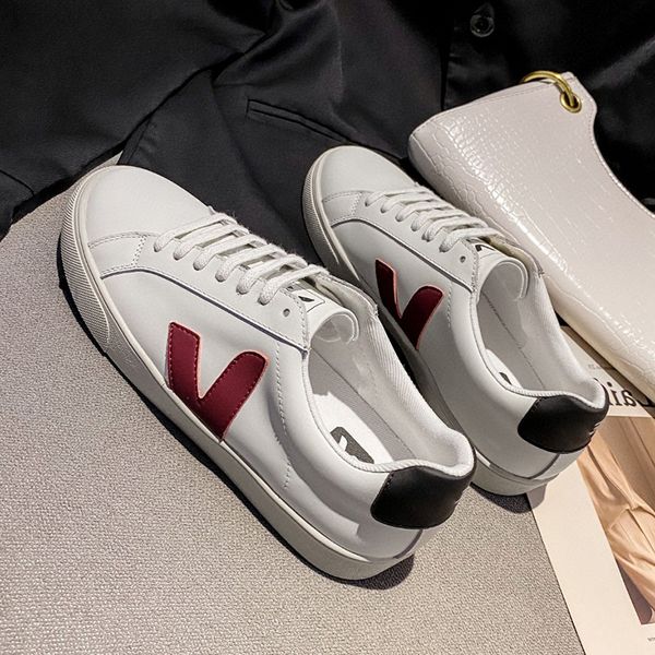 luxury designer women veja shoes men va word leather white shoe stitching brown lace up sneaker leathers lining rubber sole with box size 35, Black
luxury designer women veja shoes men va word leather white shoe stitching brown lace up sneaker leathers lining rubber sole with box size 35, Black