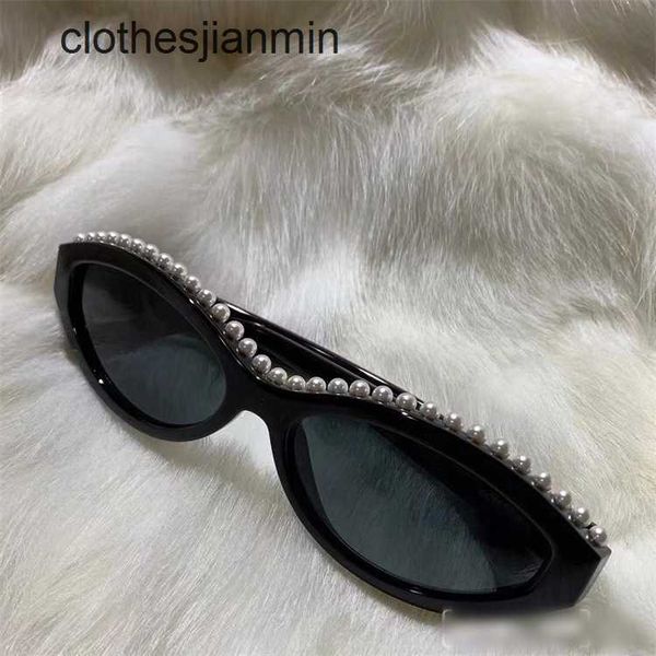 2023 fashion sunglasses factory 85% retail xiaoxiangjia's new pearl oval sunglass for women ch71508ins net red, White;black
2023 fashion sunglasses factory 85% retail xiaoxiangjia's new pearl oval sunglass for women ch71508ins net red, White;black