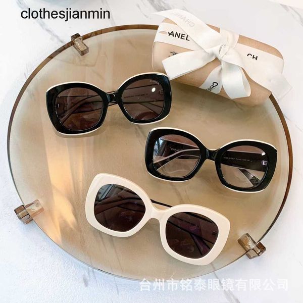 2023 fashion sunglasses factory 85% retail xiaoxiangjia ch9091 star ins same letter seri sunglass personality large frame sunglass female, White;black
2023 fashion sunglasses factory 85% retail xiaoxiangjia ch9091 star ins same letter seri sunglass personality large frame sunglass female, White;black