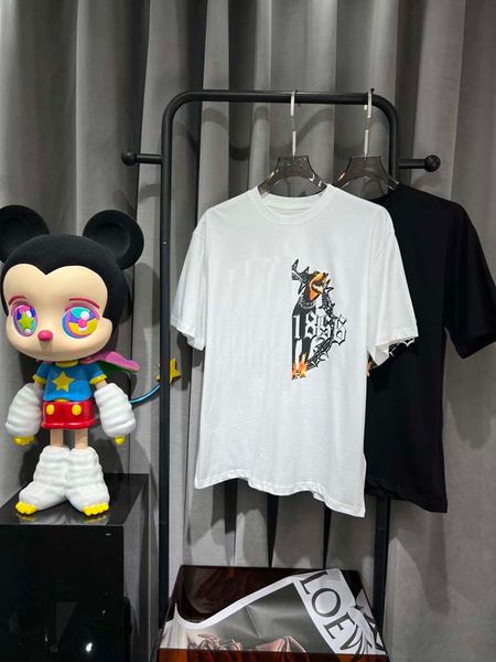 new fashion designer men's t-shirt high-quality latest women's alphabet print short sleeve embroidered crew neck cotton t-shirt. a, White;black
new fashion designer men's t-shirt high-quality latest women's alphabet print short sleeve embroidered crew neck cotton t-shirt. a, White;black