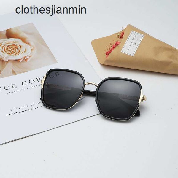 2023 fashion sunglasses factory 85% retail new xiaoxiangjia polarized sunglass anti uv radiation women's hd precision film trend, White;black
2023 fashion sunglasses factory 85% retail new xiaoxiangjia polarized sunglass anti uv radiation women's hd precision film trend, White;black