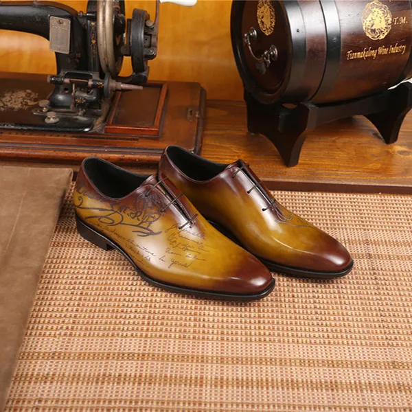 

berluti Alessandro Galet Scritto Leather Oxford Classic men's patterned leather Oxford shoes with a genuine leather sole hand painted pure handmade comfortable, Yellowish-brown