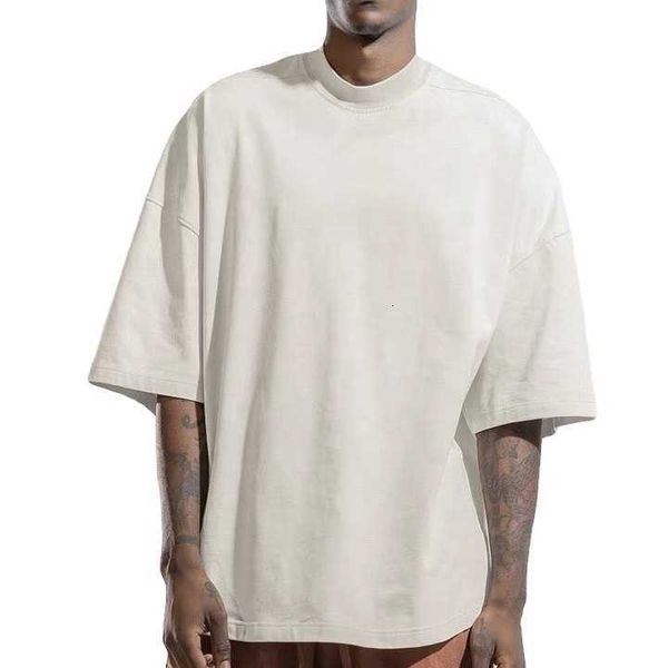 2023 men t shirt short sleeve rhude tess off-designer casual fashion wholesale custom mens oversized heavyweight t-shirts for 100% cotton o-, White;black
2023 men t shirt short sleeve rhude tess off-designer casual fashion wholesale custom mens oversized heavyweight t-shirts for 100% cotton o-, White;black