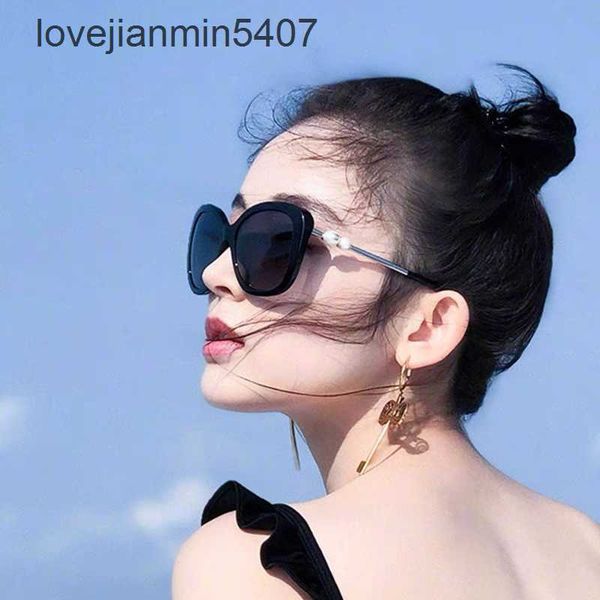 2023 fashion sunglasses factory 50% retail xiaoxiangjia sunglass high version star same ch5339 double pearl polarized square fashion sunglas, White;black
2023 fashion sunglasses factory 50% retail xiaoxiangjia sunglass high version star same ch5339 double pearl polarized square fashion sunglas, White;black