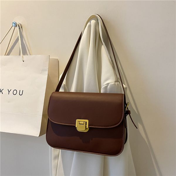 waist bags fashionable shoulder and crossbody with hasp closure handbags for women designer luxury bag 230520
waist bags fashionable shoulder and crossbody with hasp closure handbags for women designer luxury bag 230520