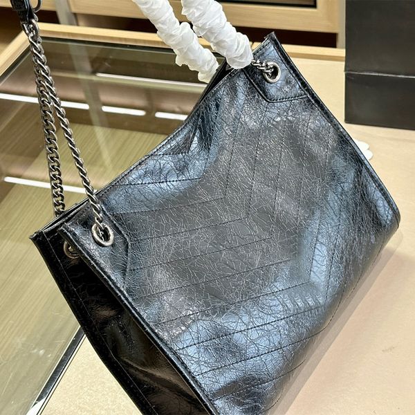 new design crocodile pattern leather bag fashion tote bag luxury shoulder bag female messenger bag backpack wallet phone bag black handbag
new design crocodile pattern leather bag fashion tote bag luxury shoulder bag female messenger bag backpack wallet phone bag black handbag
